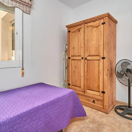 Cozy 3 Bedroom דירה *