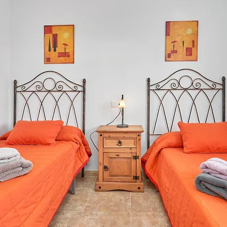 דירה Cozy 3 Bedroom *